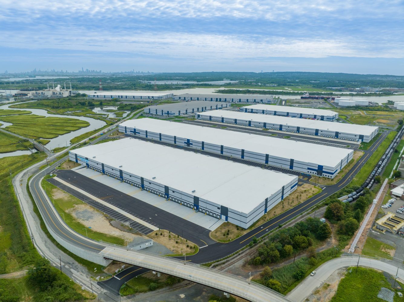 linden logistics center